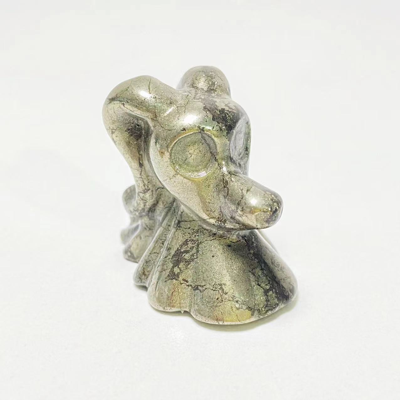 Crystal zero dog carvings