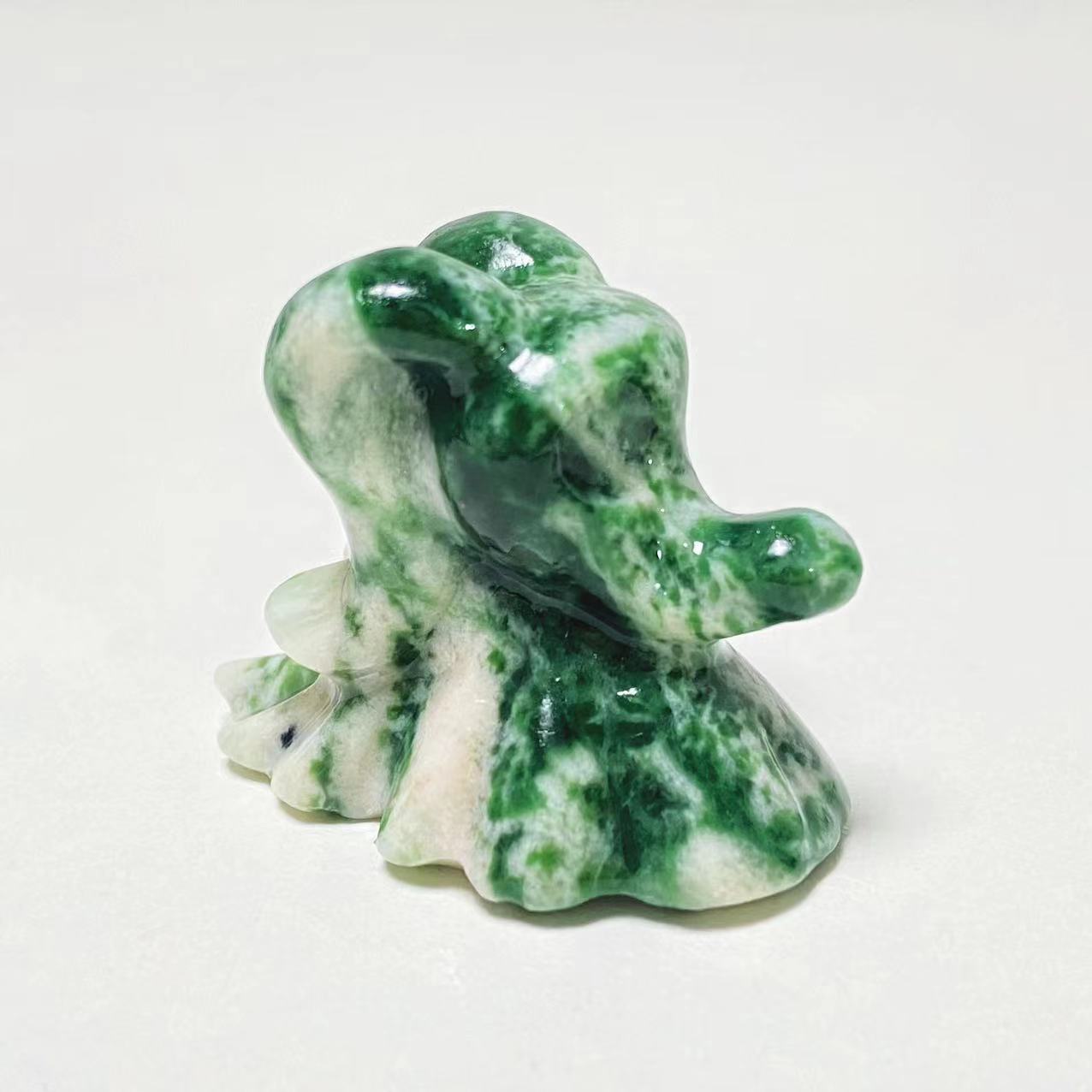 Crystal zero dog carvings