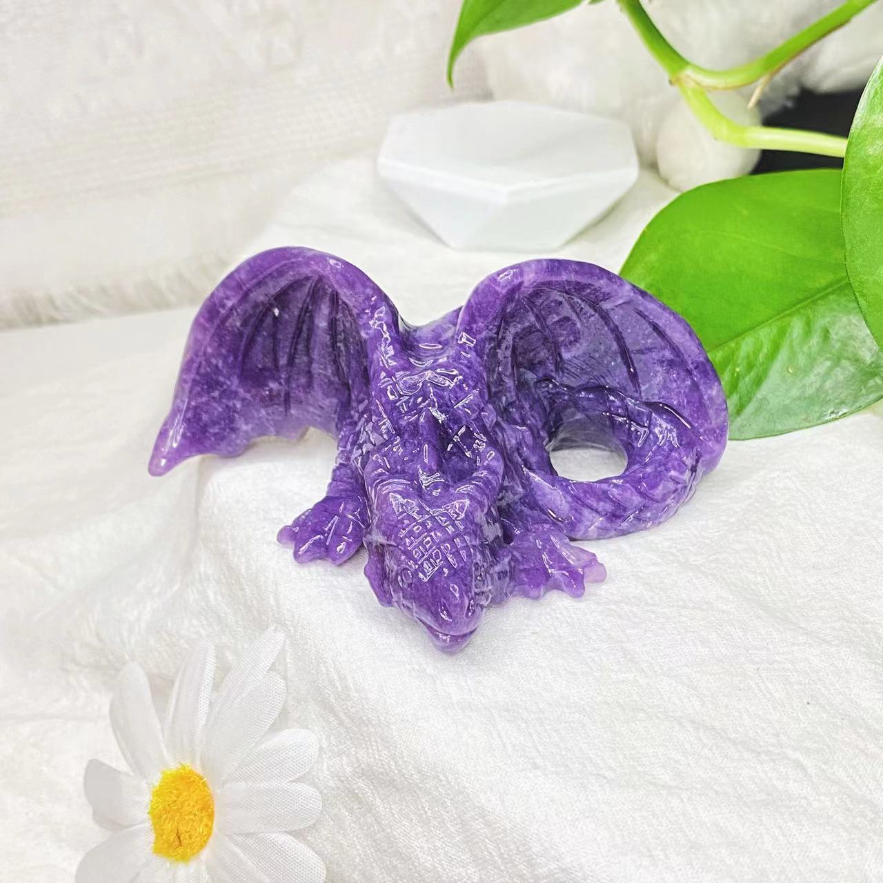 Crystal flying dragon carvings