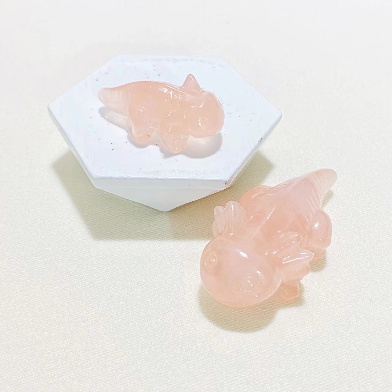 Crystal axolotl carvings