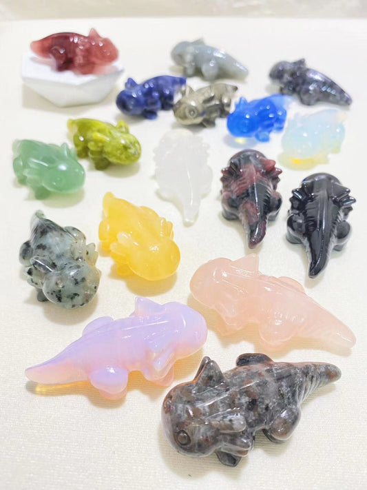 Crystal axolotl carvings