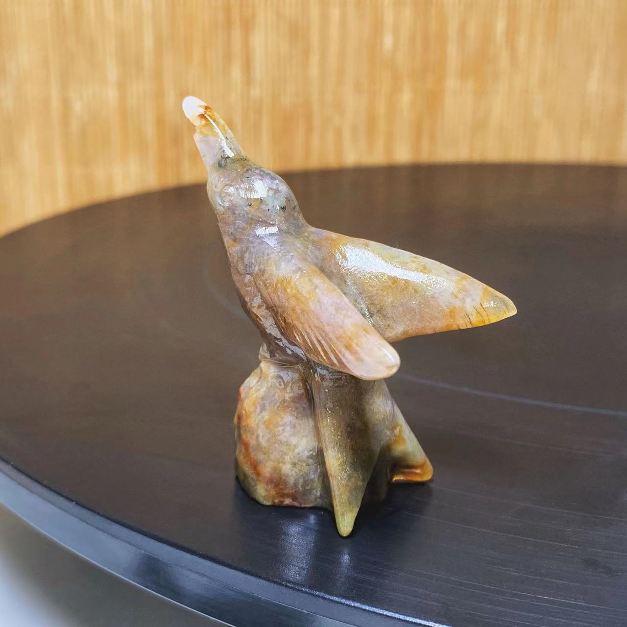 Crystal hummingbird carvings