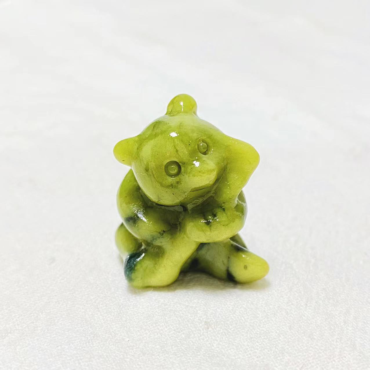 Crystal different materials panda small carvings