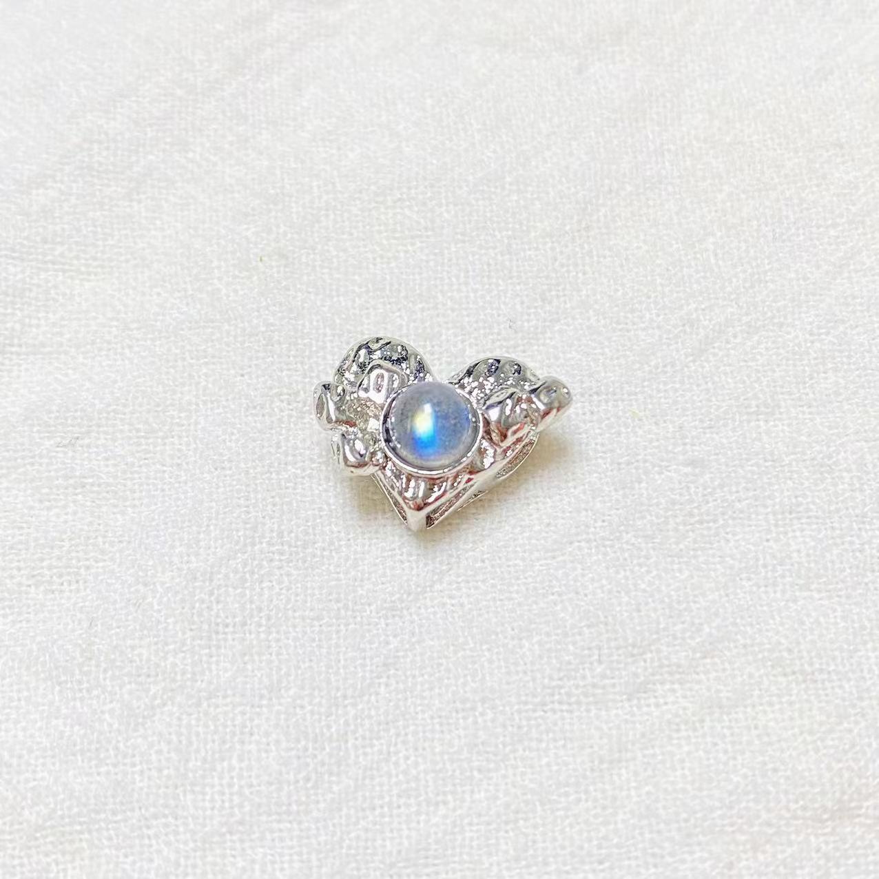 Crystal labradorite pendant