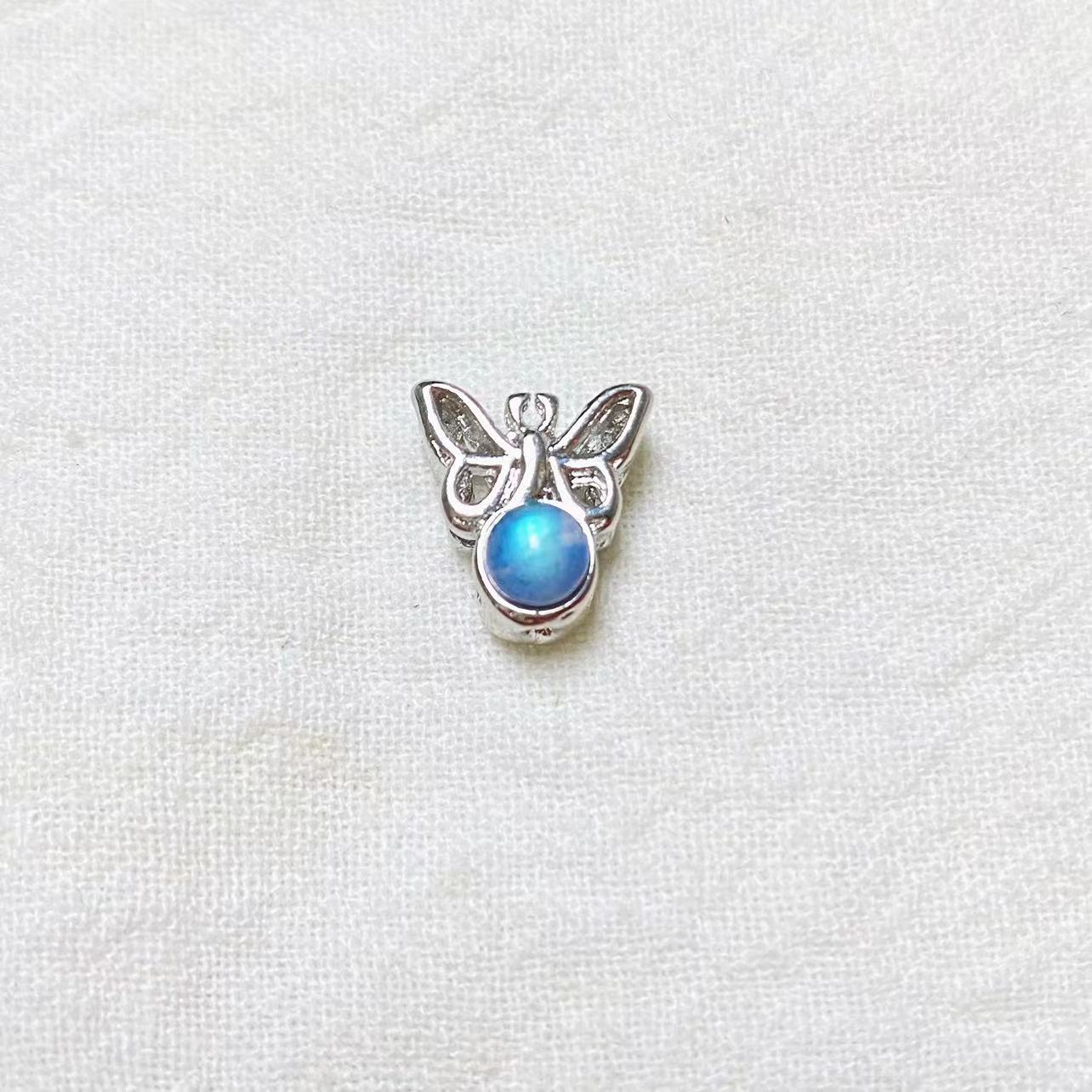 Crystal labradorite pendant