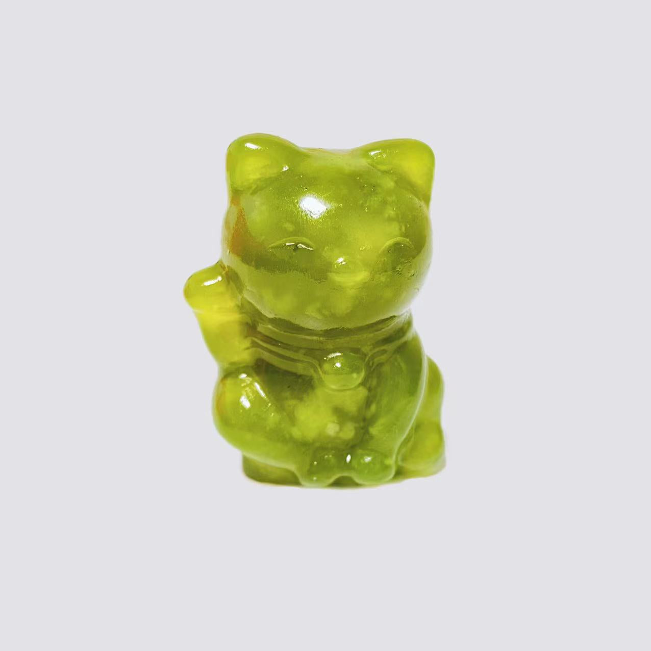 Lucky cat small carving