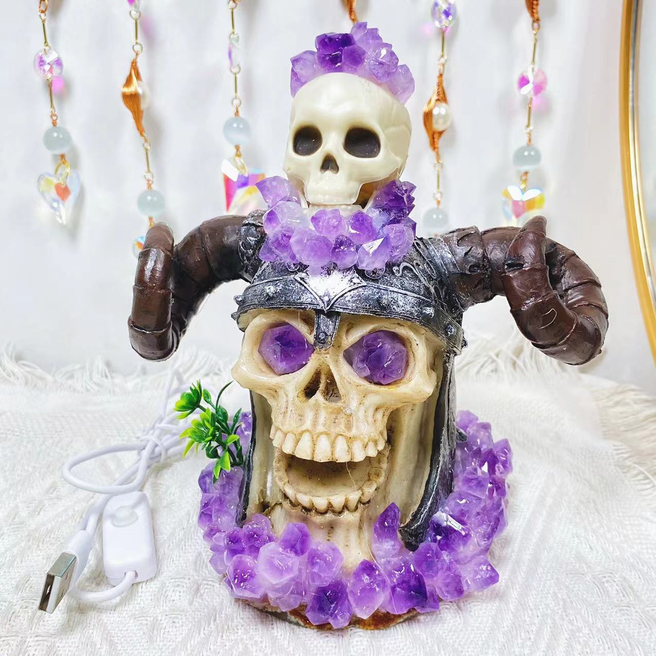 Double skulls with amethyst clusters flower light