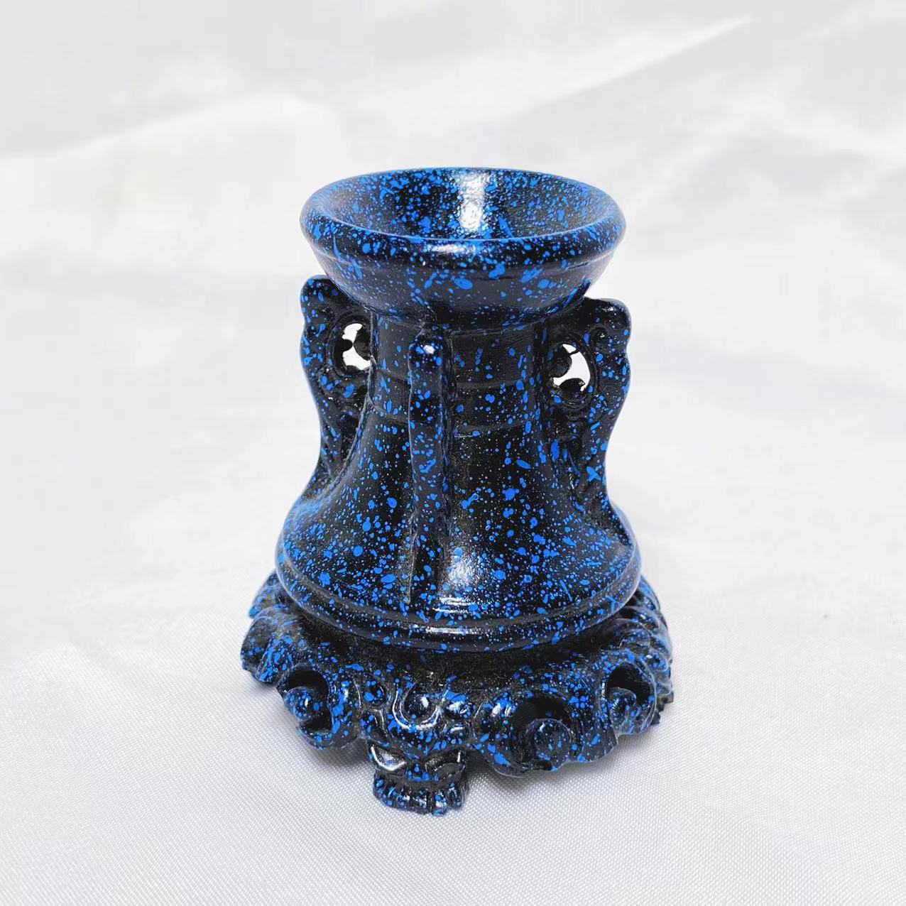 Resin sphere stand