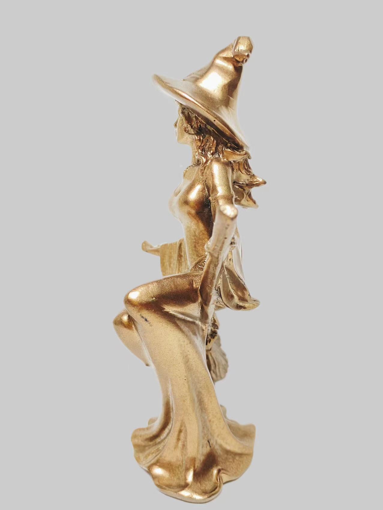 resin witch carving