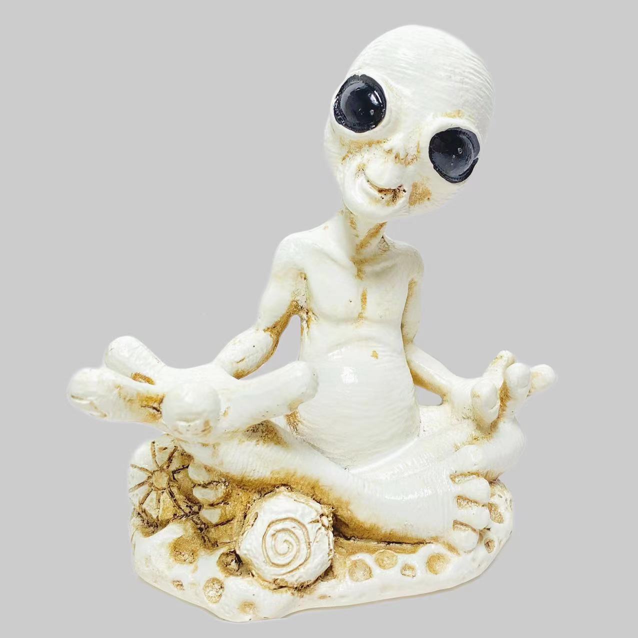 Resin Alien double spheres stand