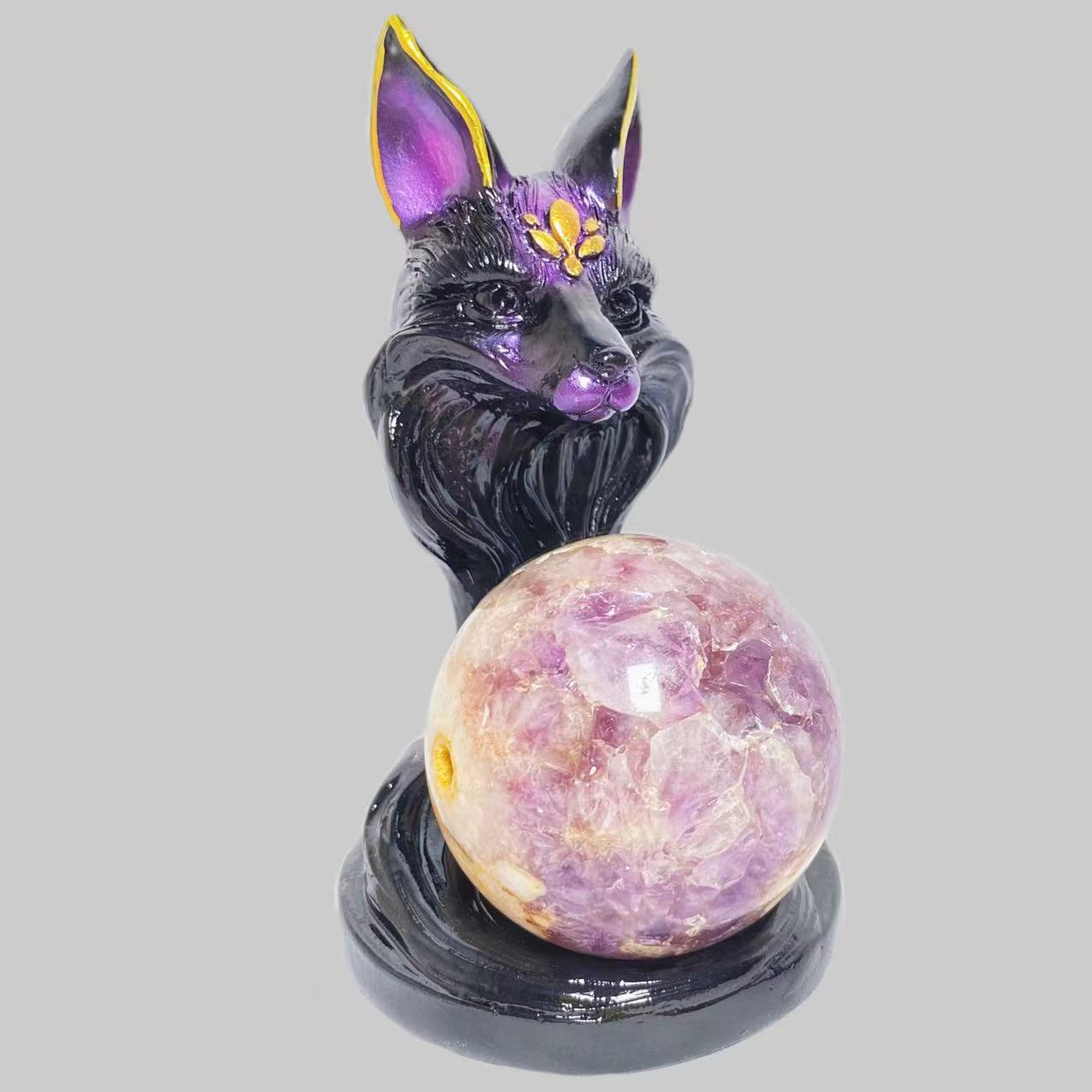 Resin fox sphere stand