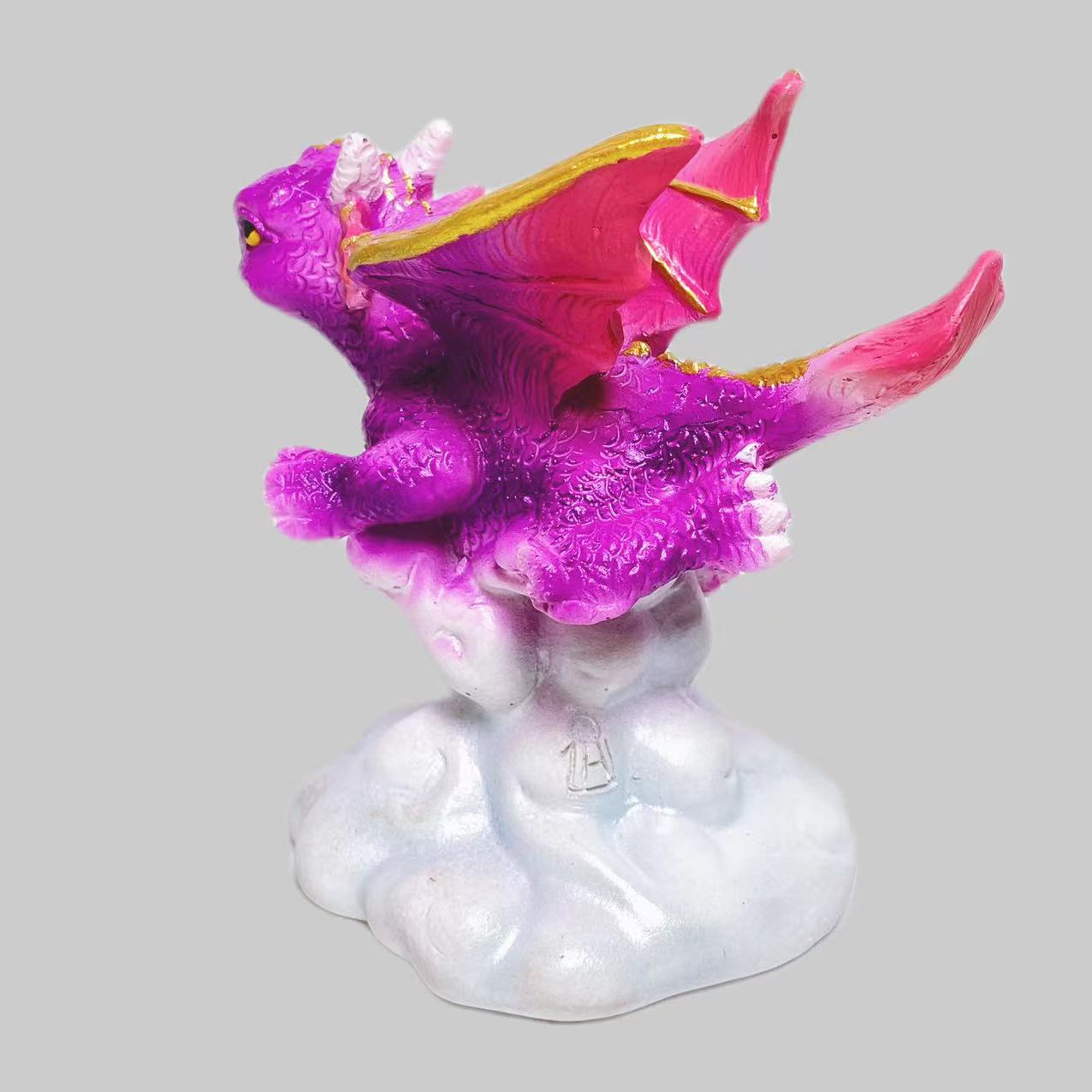 Resin flying dragon baby sphere stand