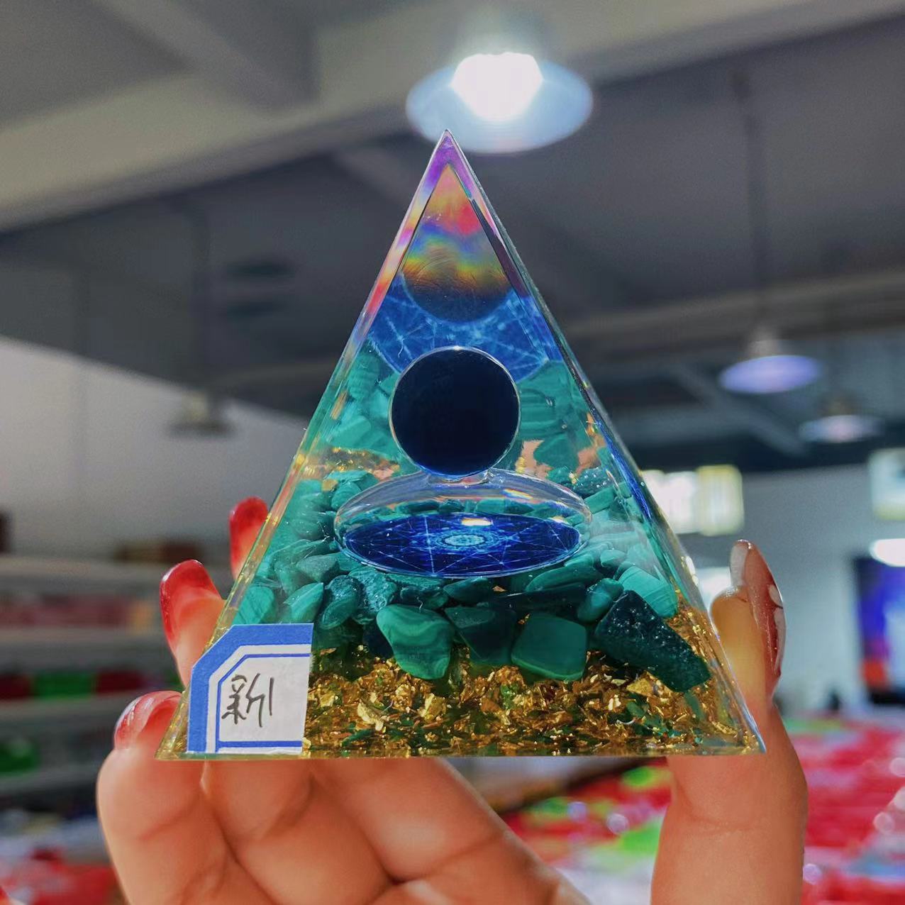 Resin chips orgonite pyramid
