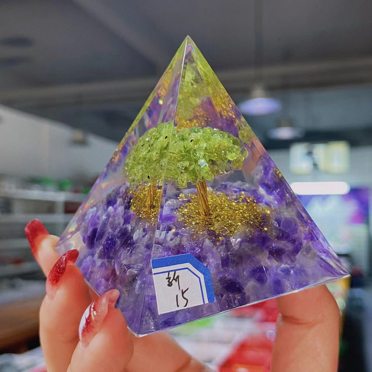Resin chips orgonite pyramid