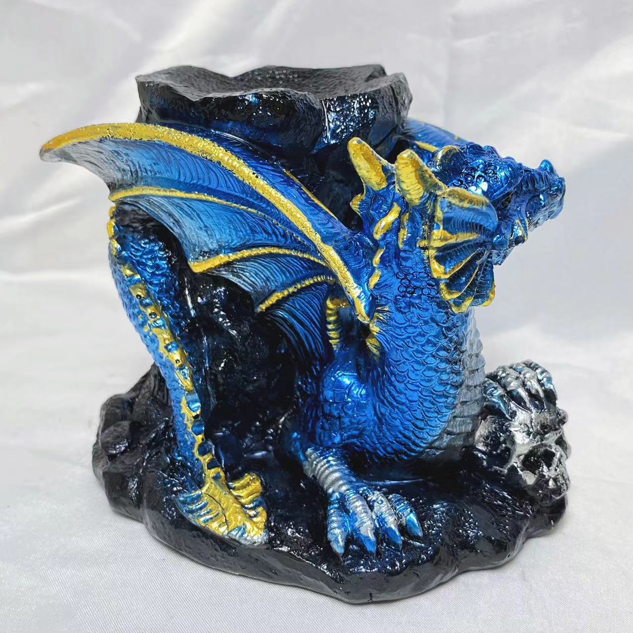Resin flying dragon sphere stand
