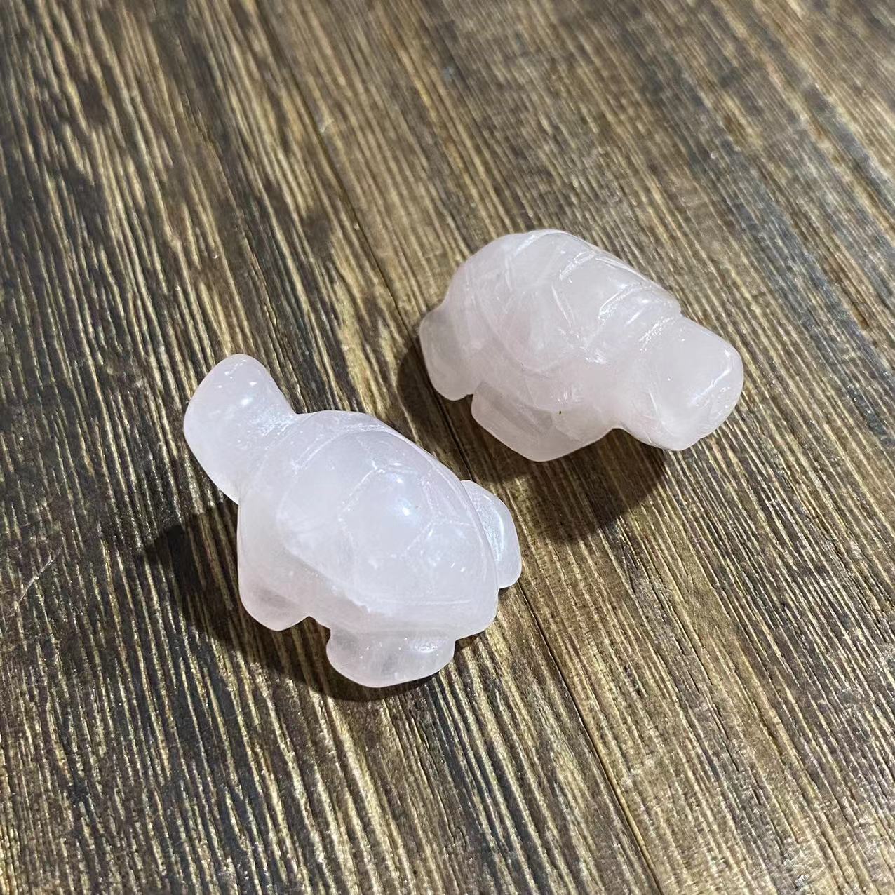 mini turtle carvings