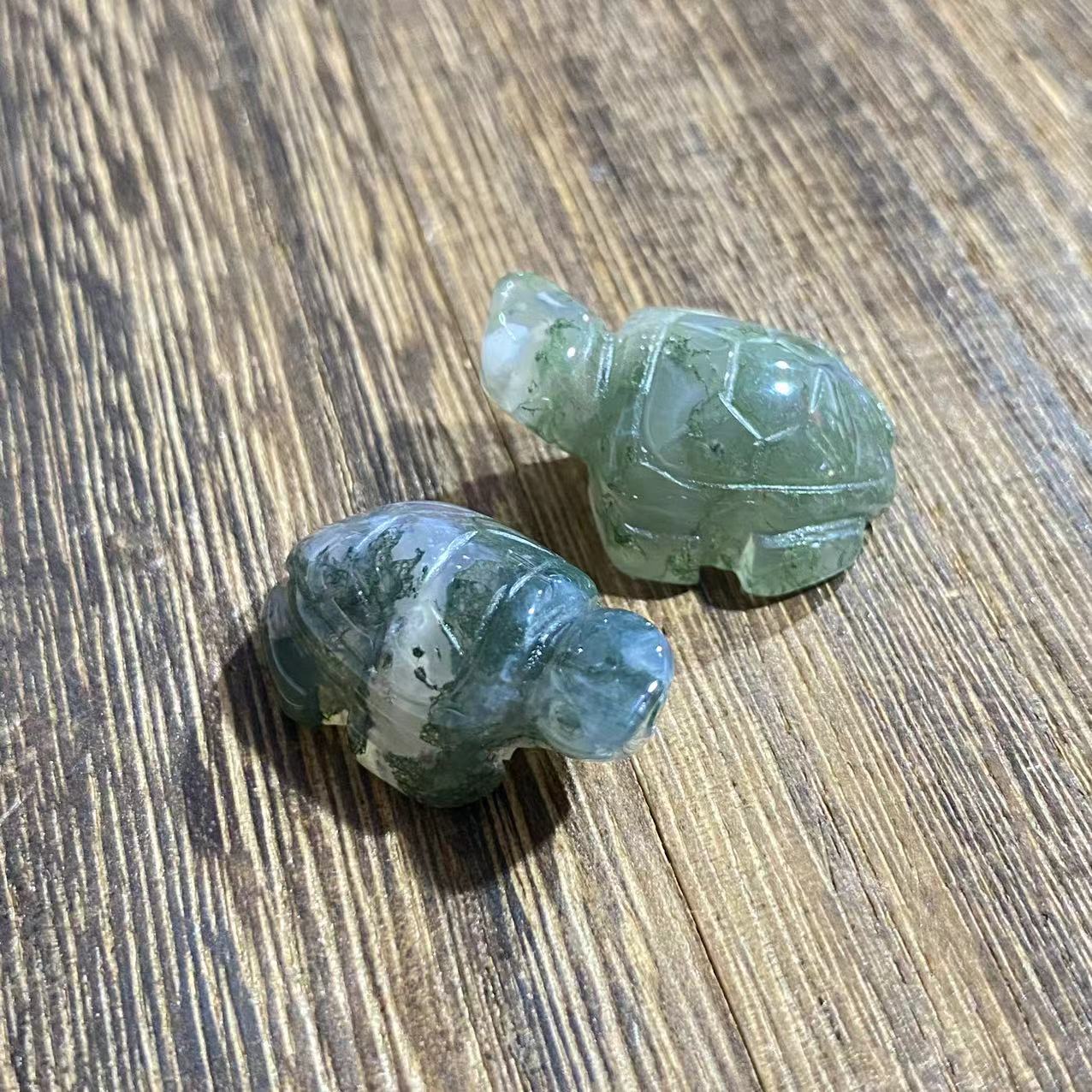 mini turtle carvings