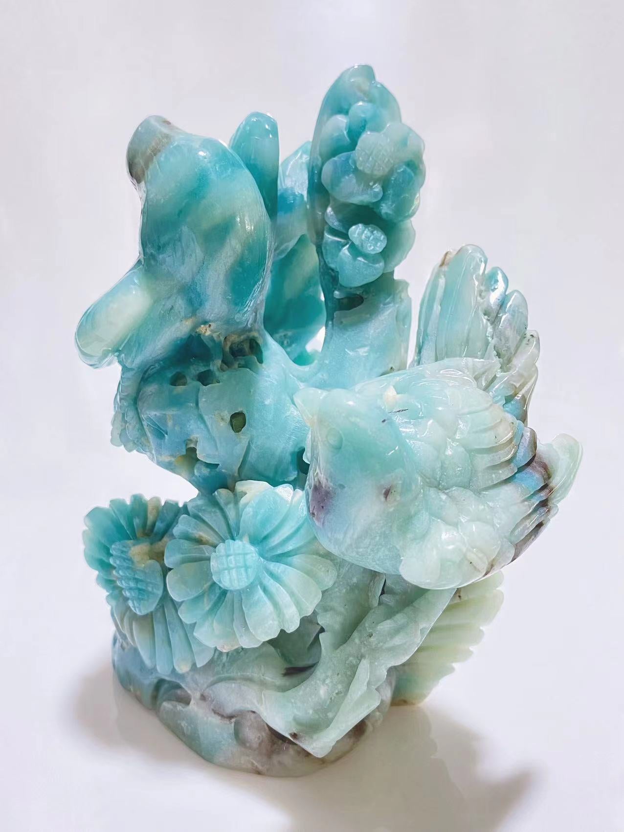 Caribbean Calcite doublle birds with flowers big carving