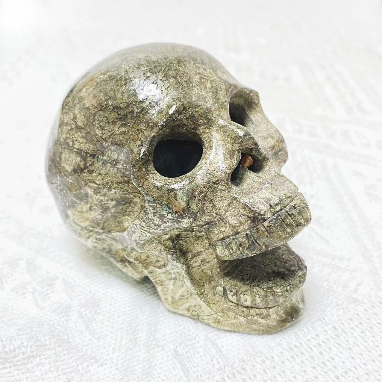 Crystal skull lampshade