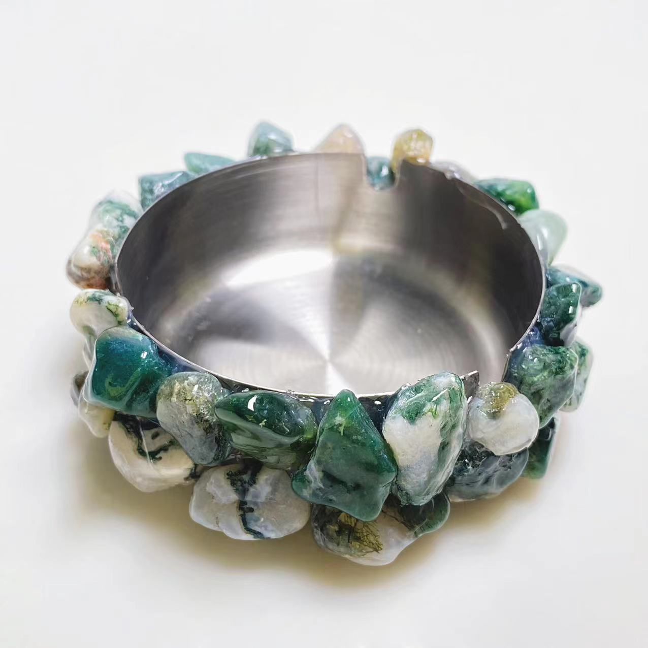 Crystal chips ashtray