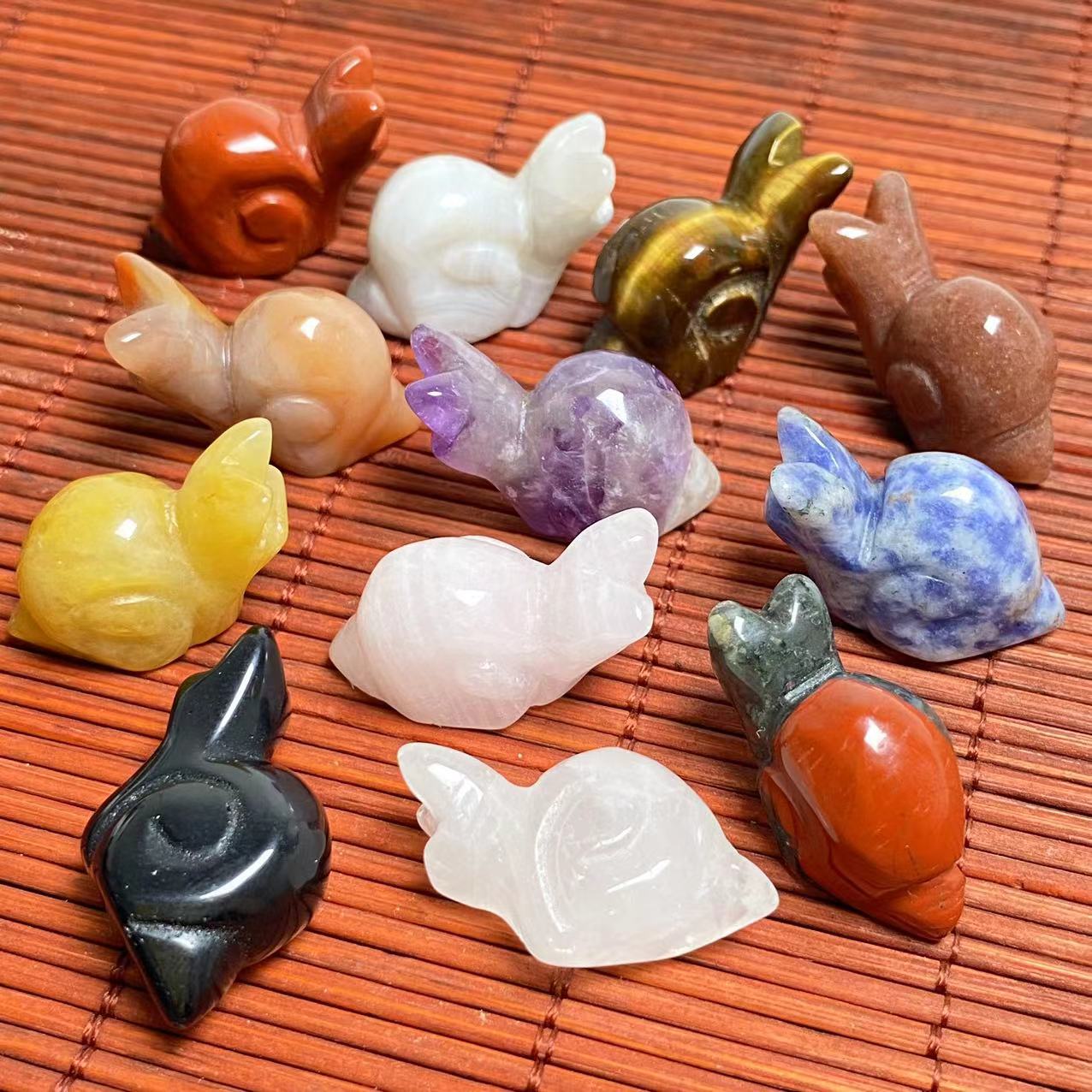 mini crystal snail carvings