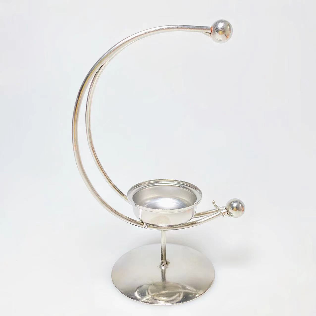 Metal moon candle holder