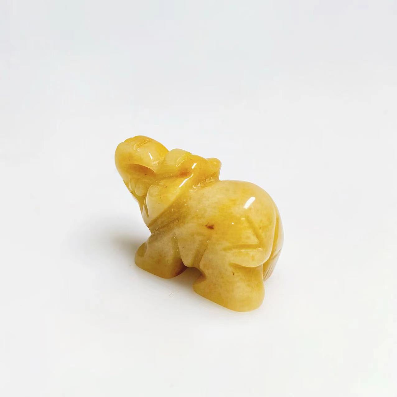 Mini elephant carvings