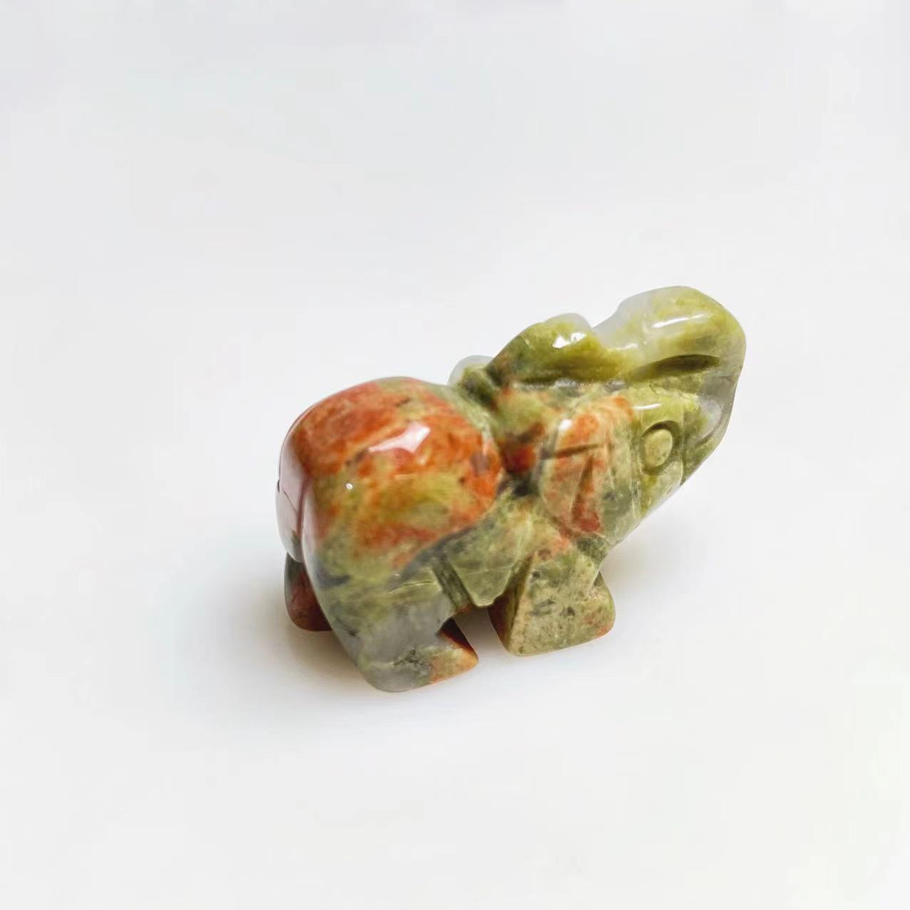 Mini elephant carvings