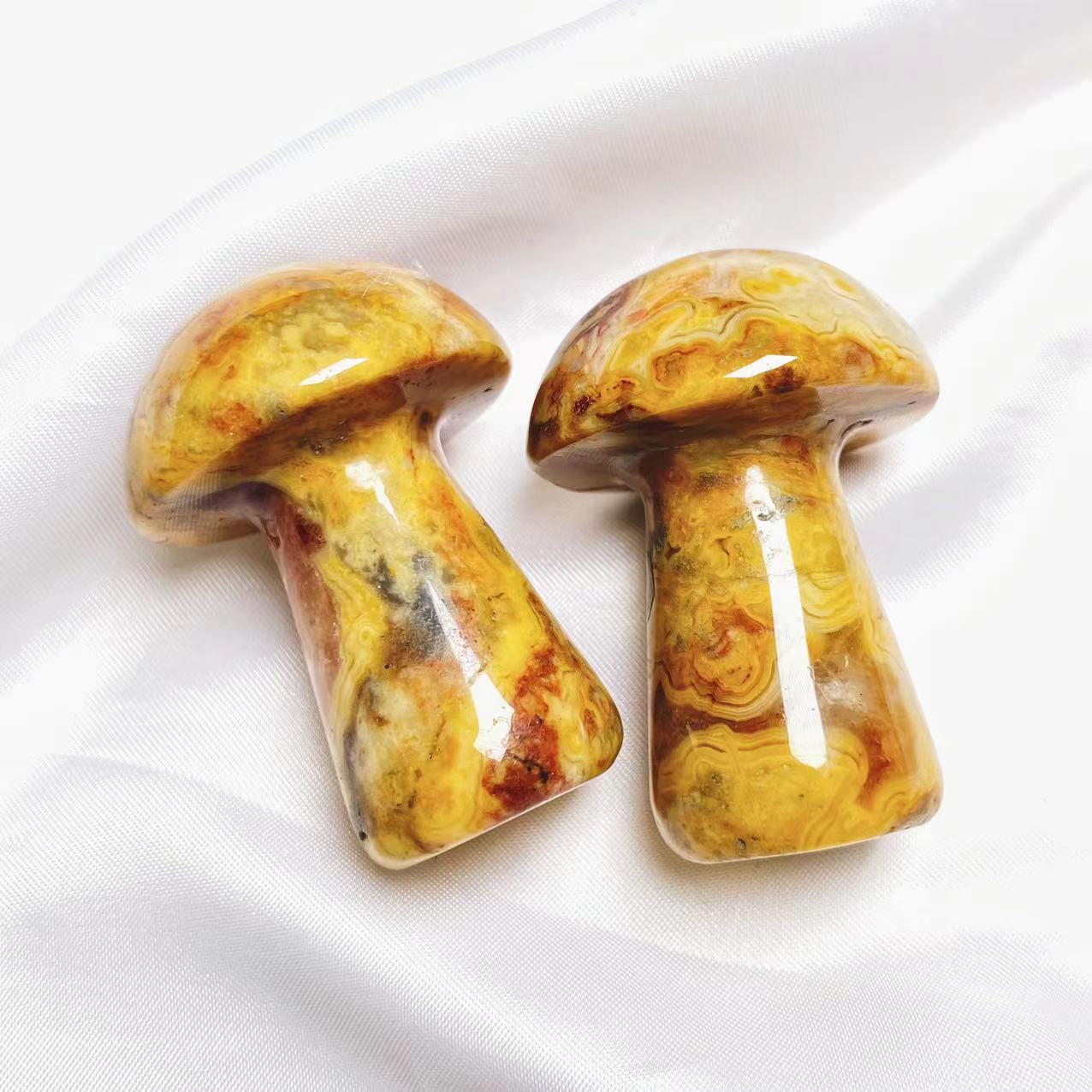 Crystal 2 inches mushroom