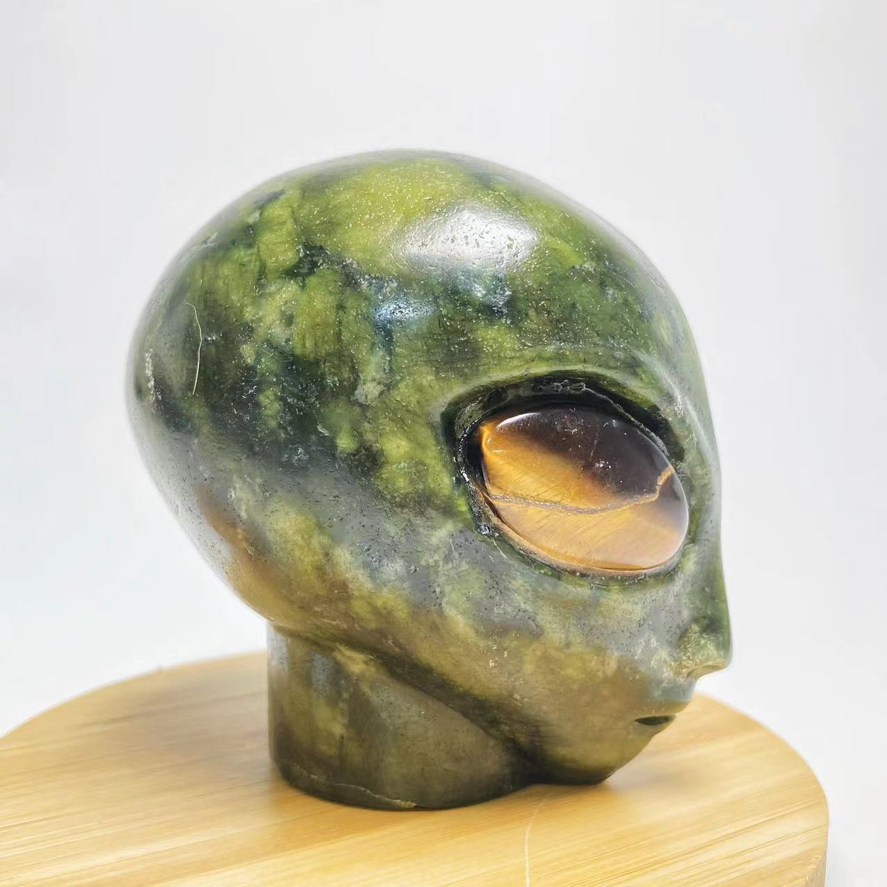 New alien head with tigers eye eyes