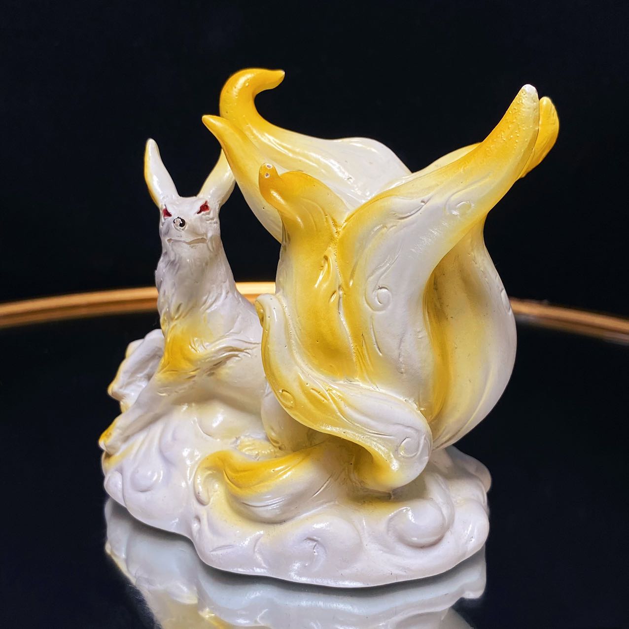 Resin nine tails fox sphere stand