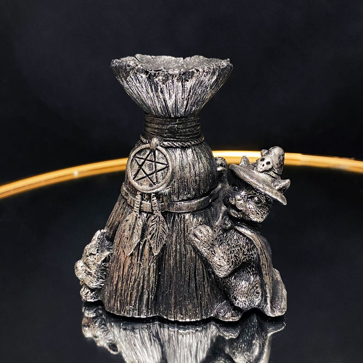 Resin broom with magic cat sphere stand
