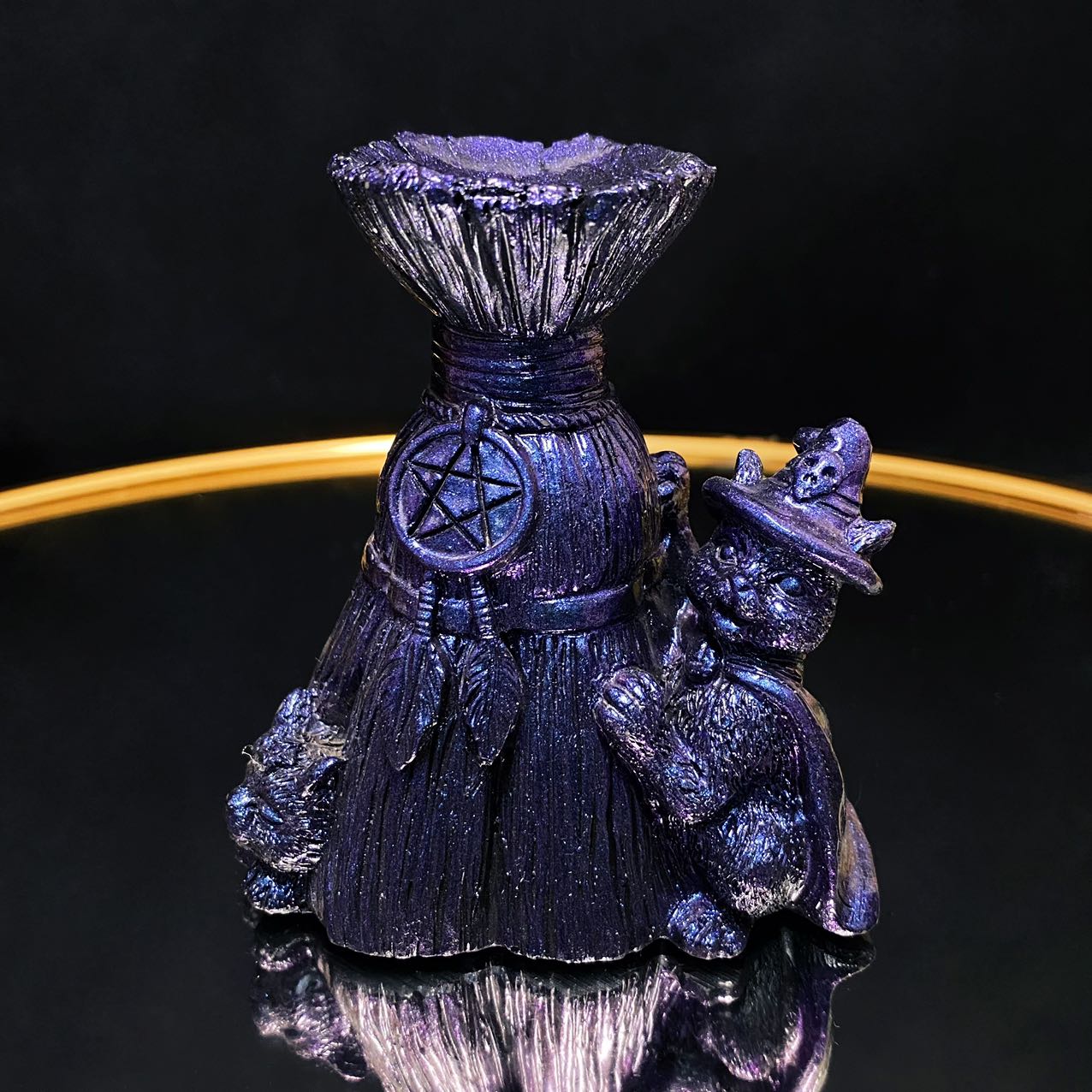 Resin broom with magic cat sphere stand