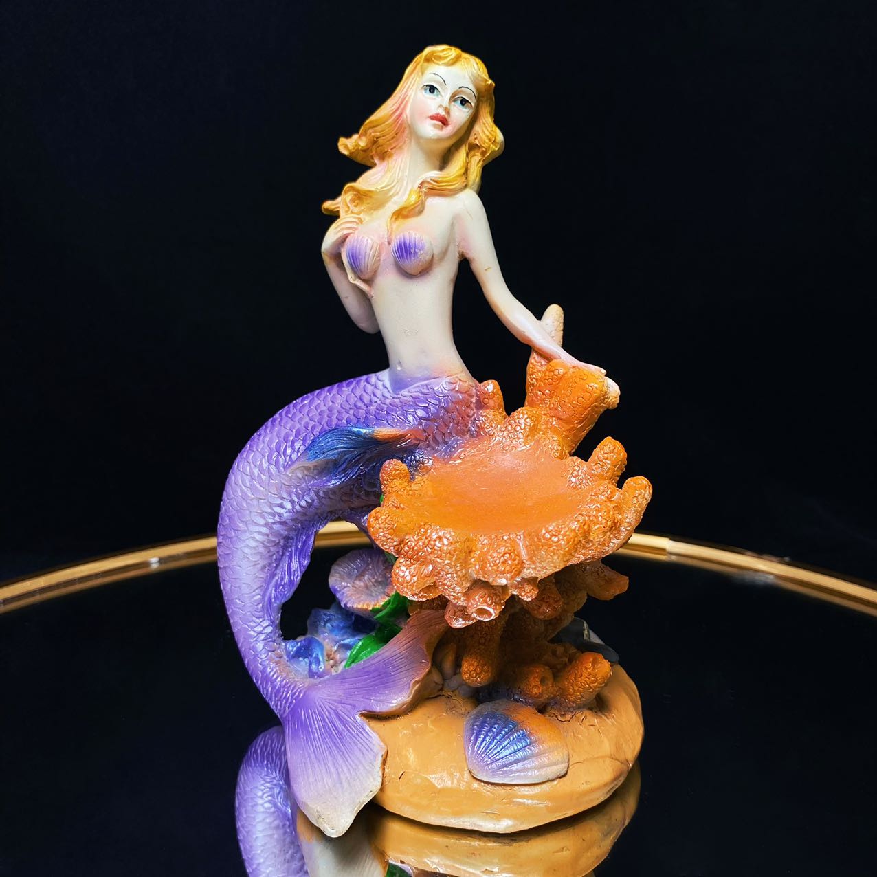 Resin coral mermaid sphere stand