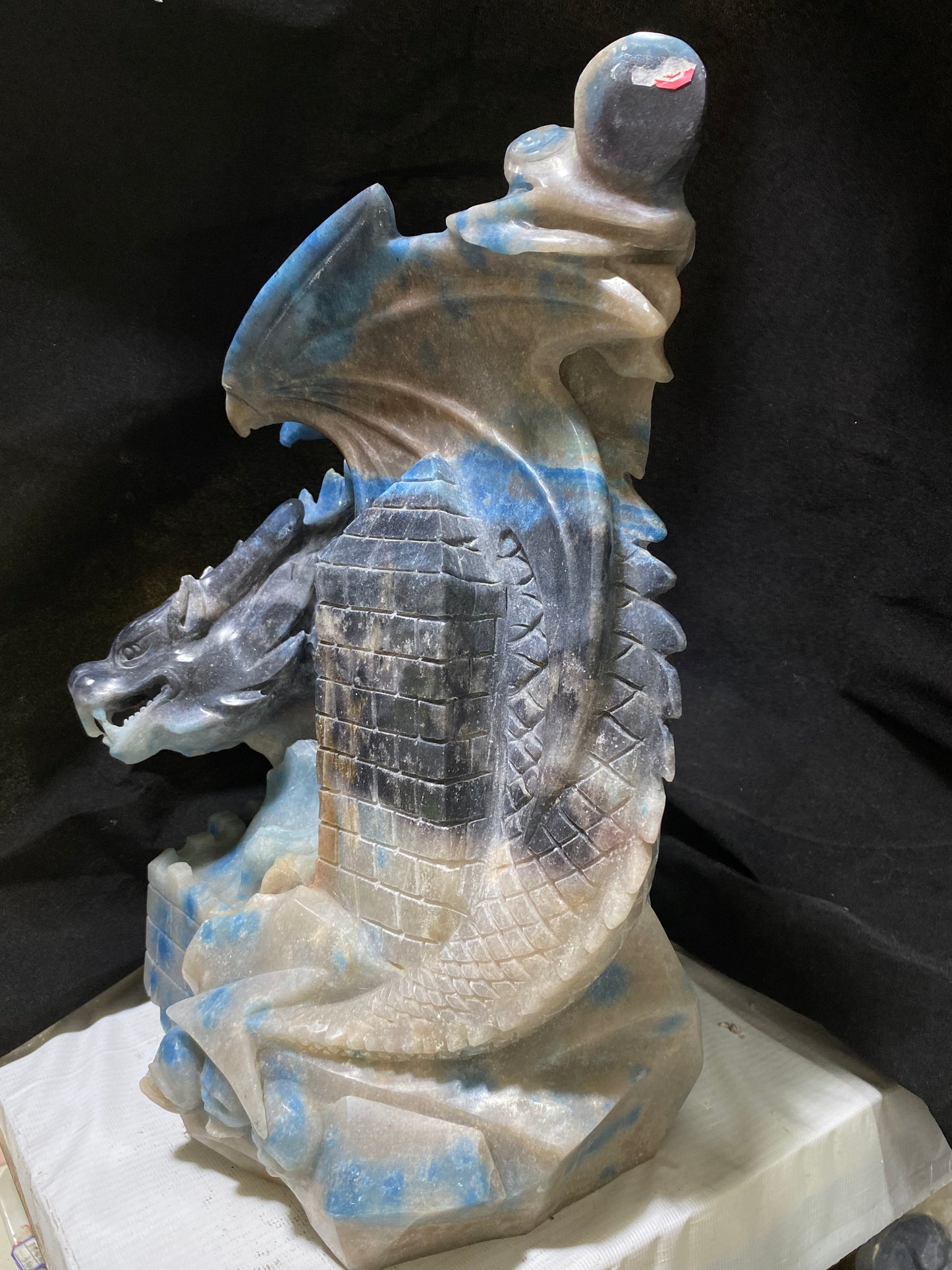 003-Trolleite flying dragon on castle