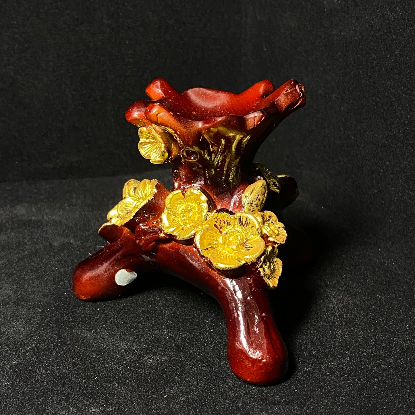 Resin plum root of the tree sphere stand