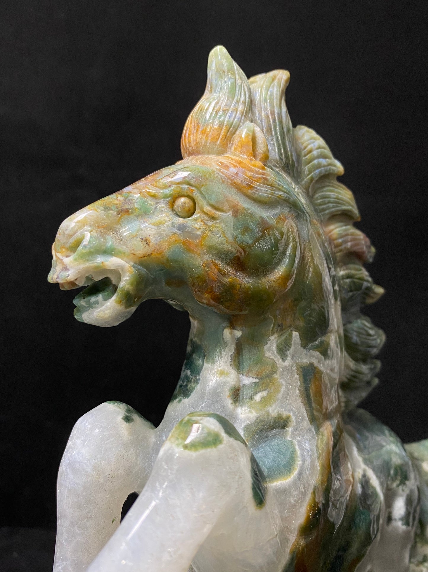 Moss agate horse #2573