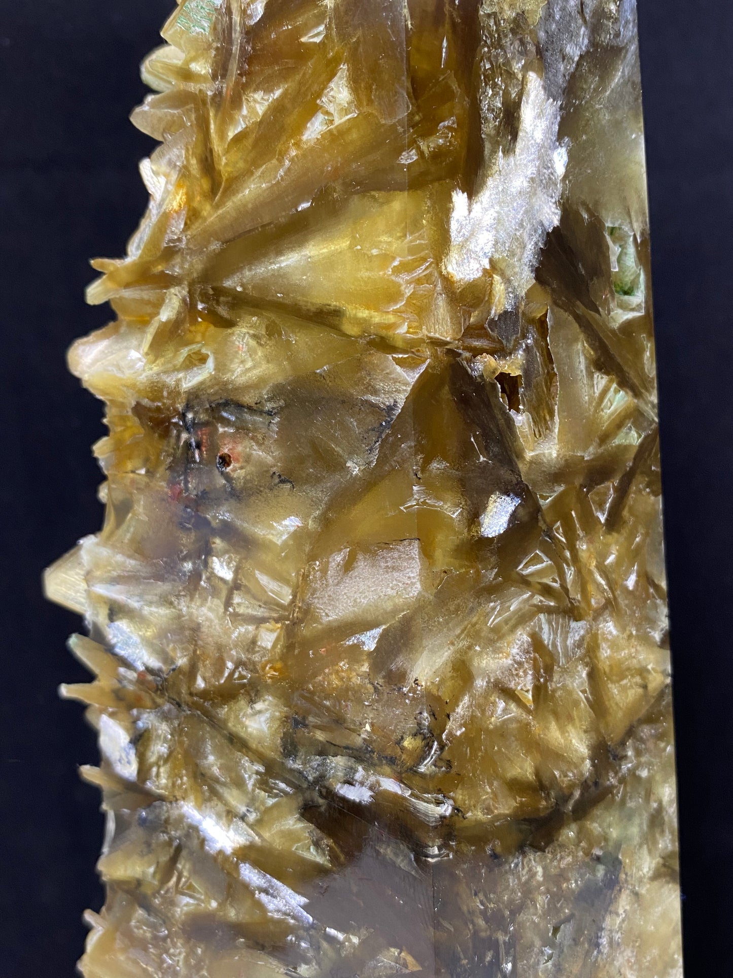 Golden mica tower#3200