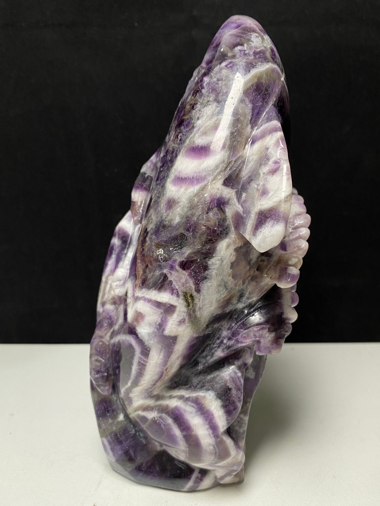 Amethyst shark carving #1890