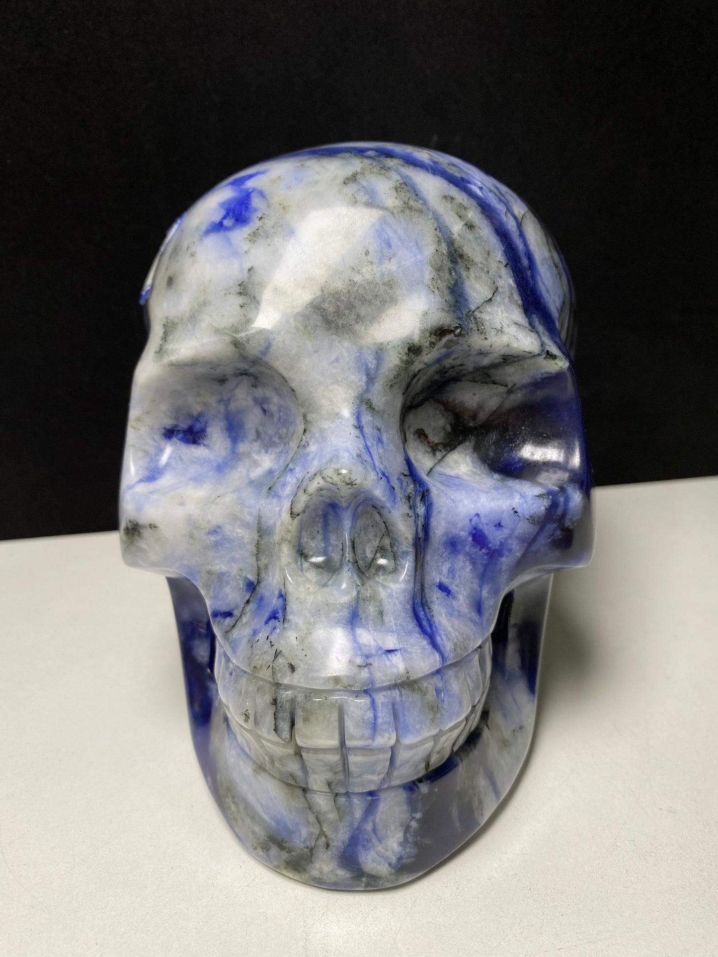 051-Dumortierite skull #4891