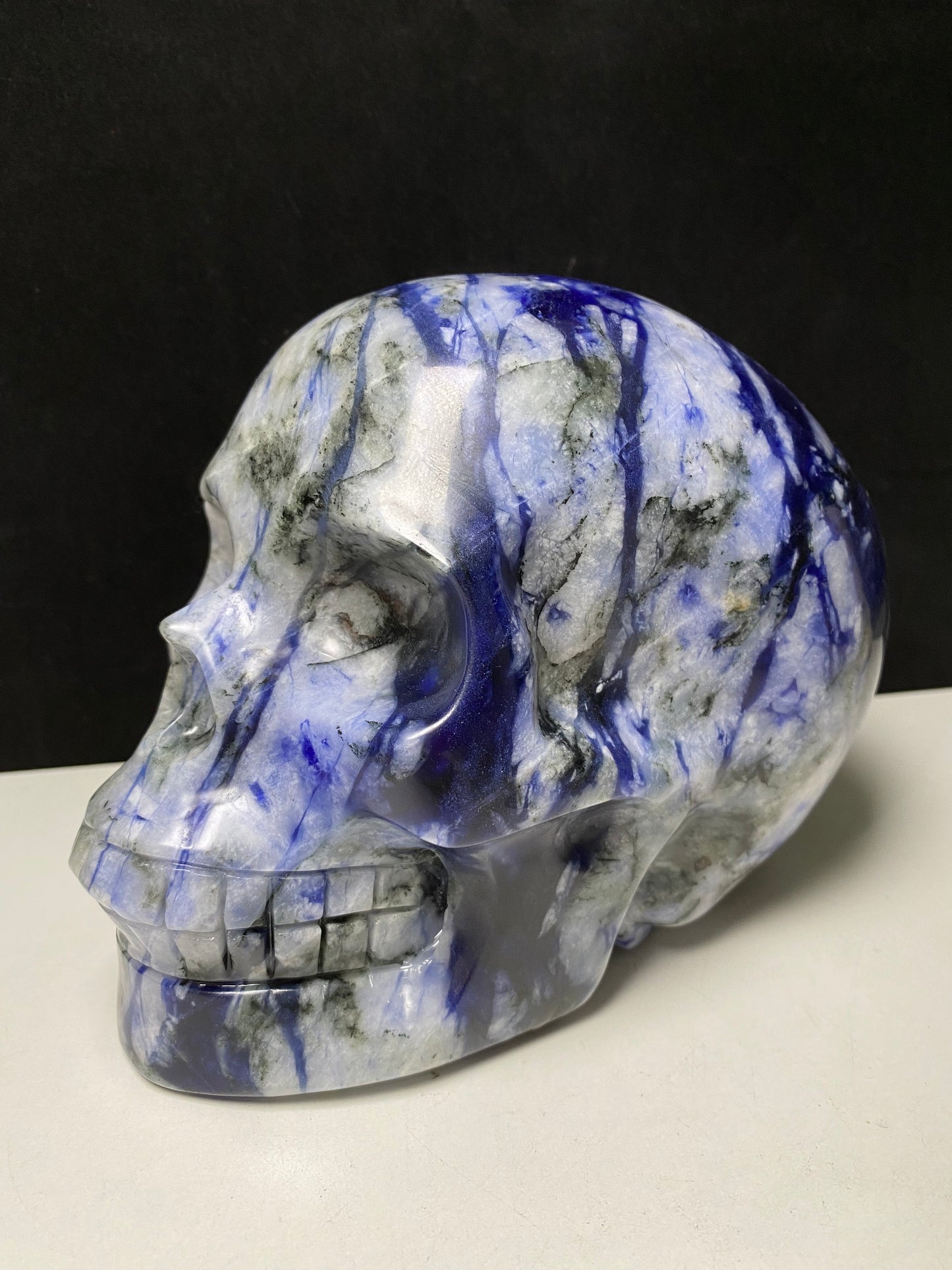 051-Dumortierite skull #4891