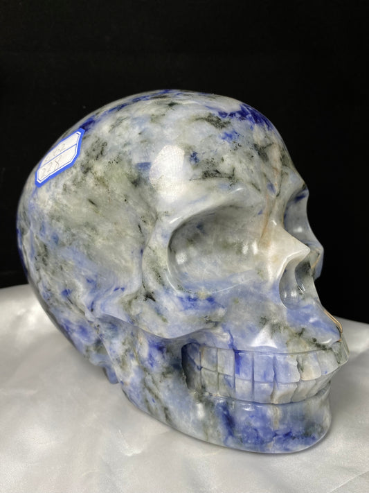 048-Dumortierite skull #5062