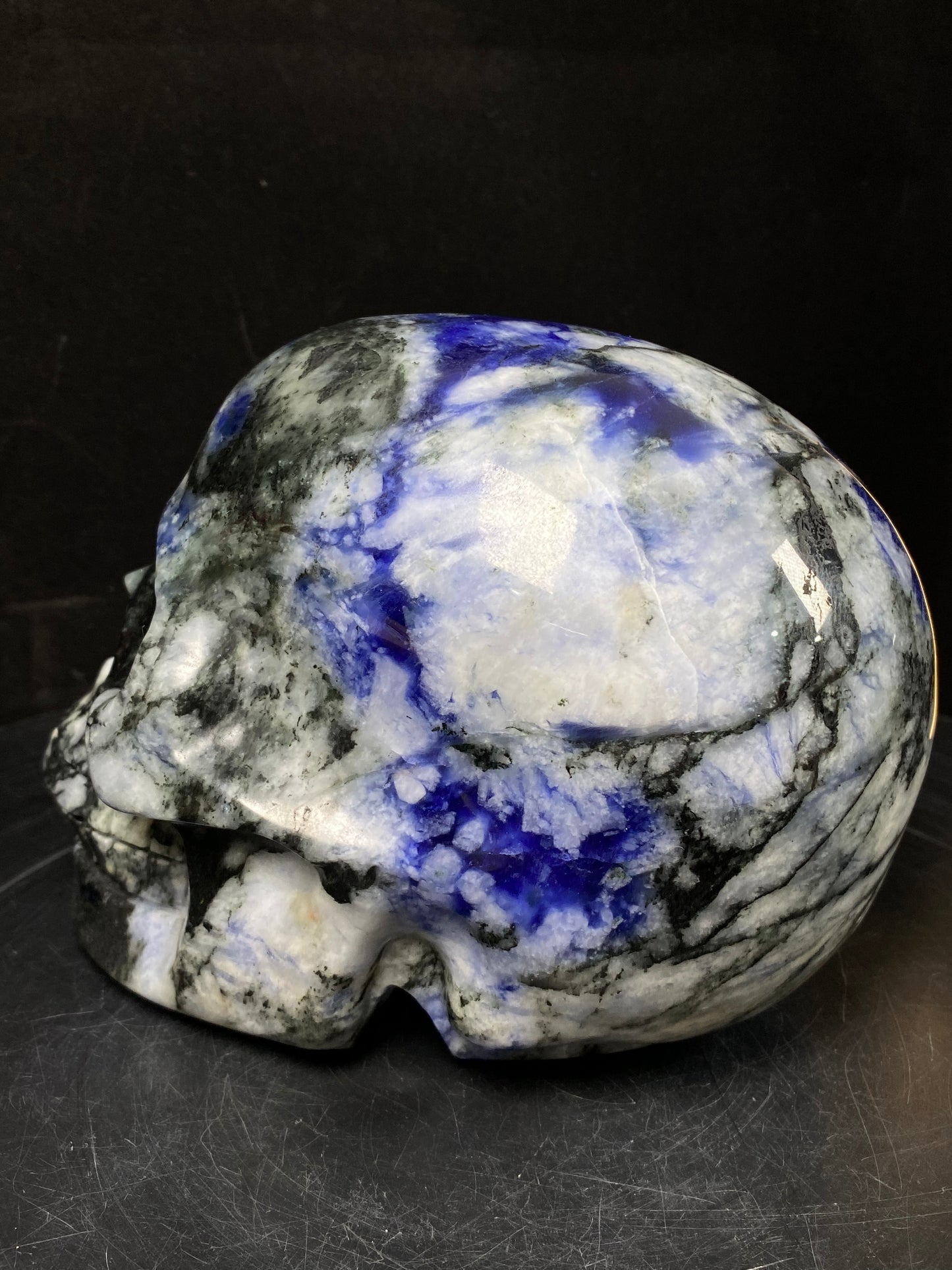 111-Dumortierite skull #3524