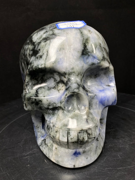 049-Dumortierite skull #5140