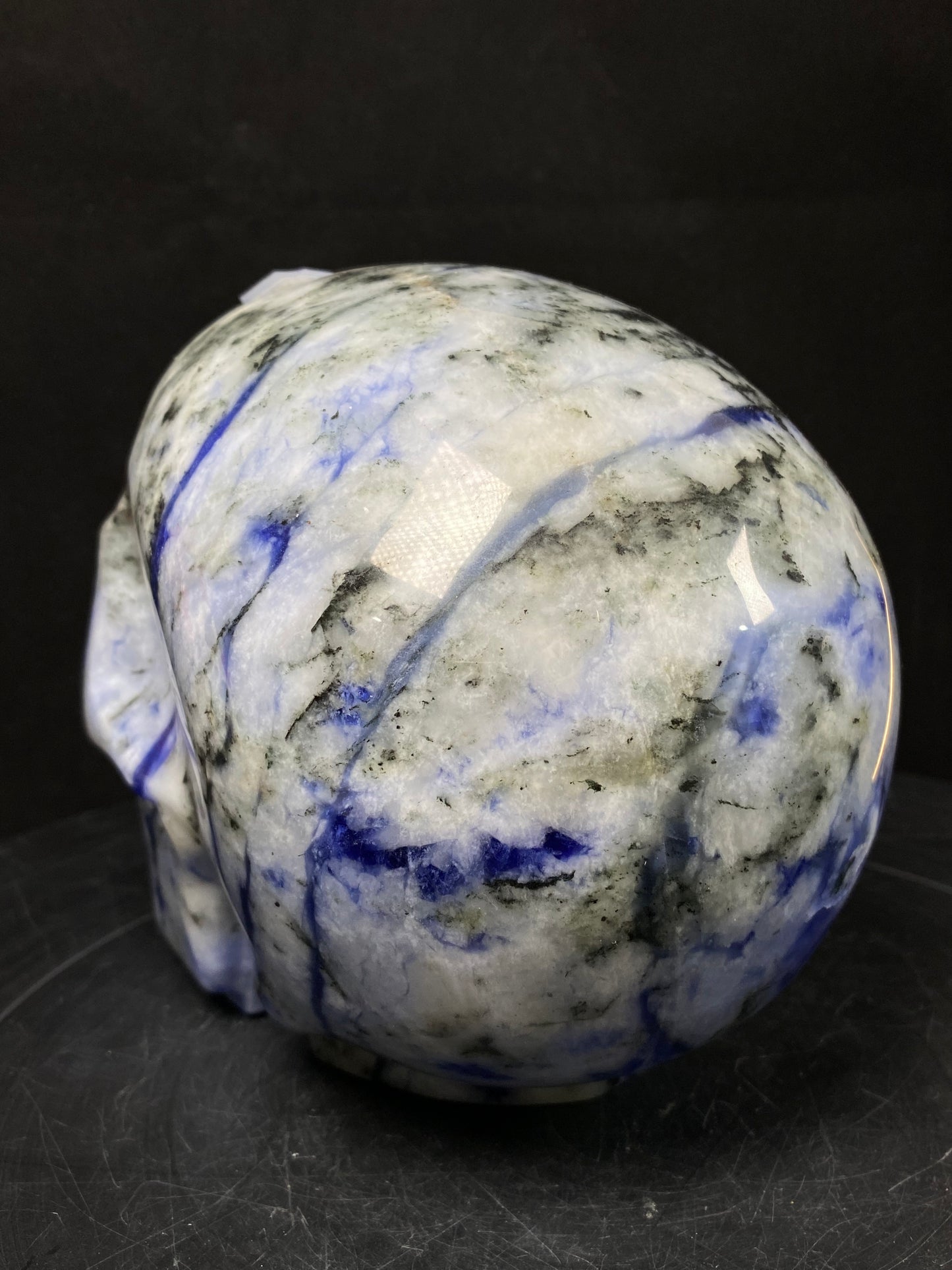 049-Dumortierite skull #5140