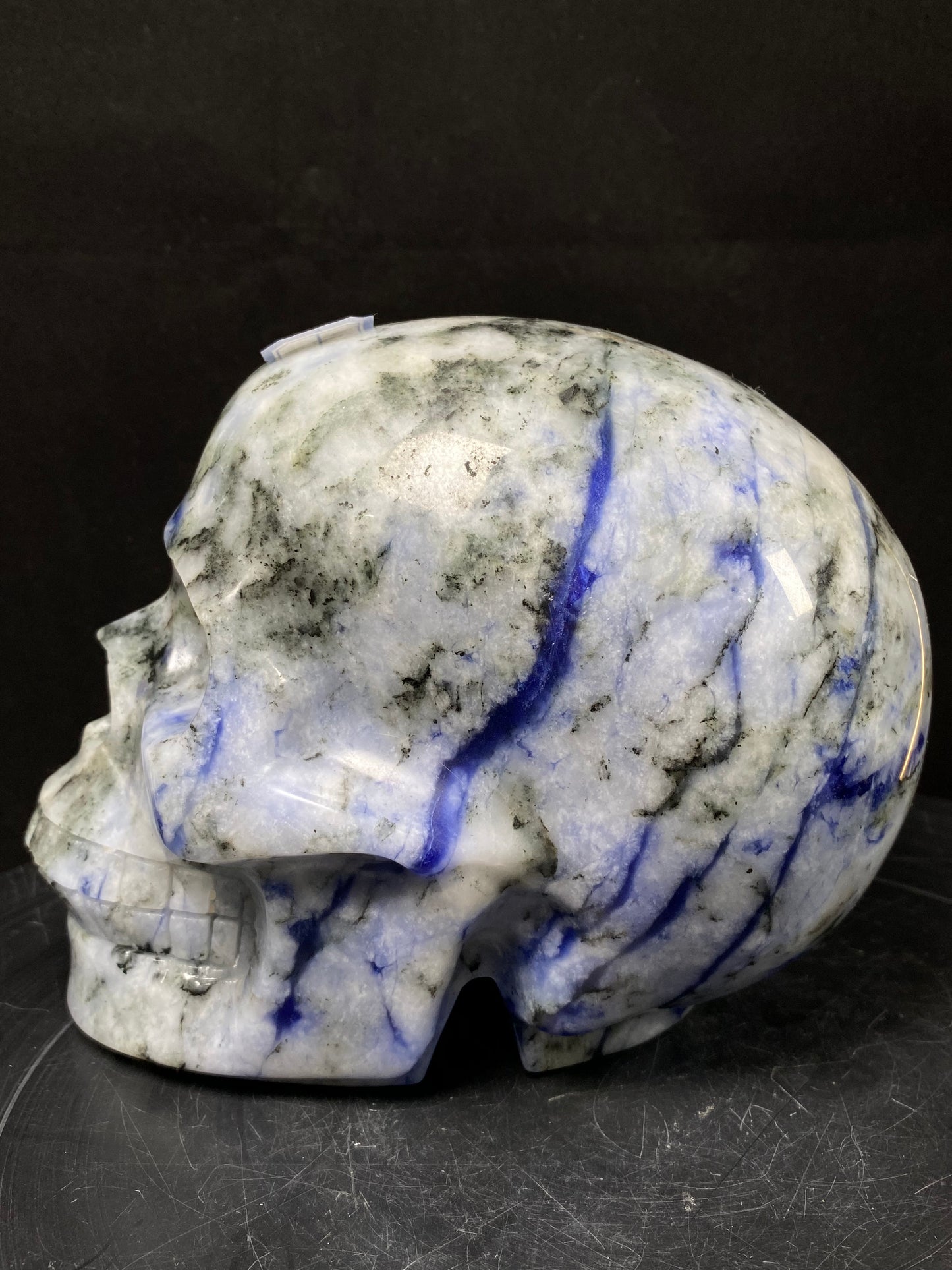 049-Dumortierite skull #5140