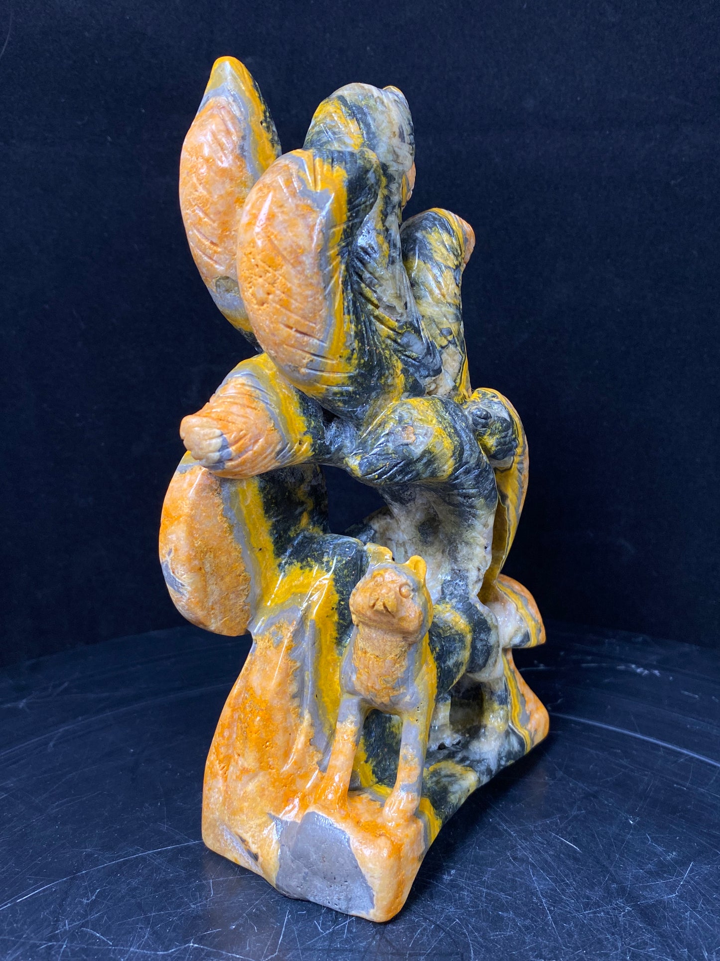 Bumble bee jasper nine tails fox #1082