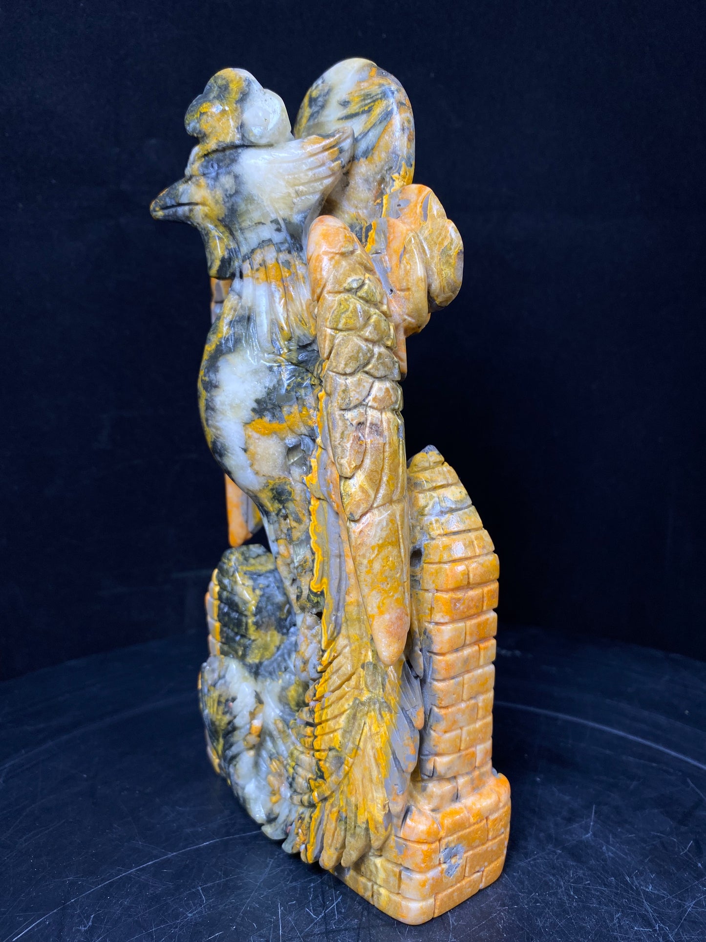 129-Bumble bee jasper phoenix on castle carving #1139