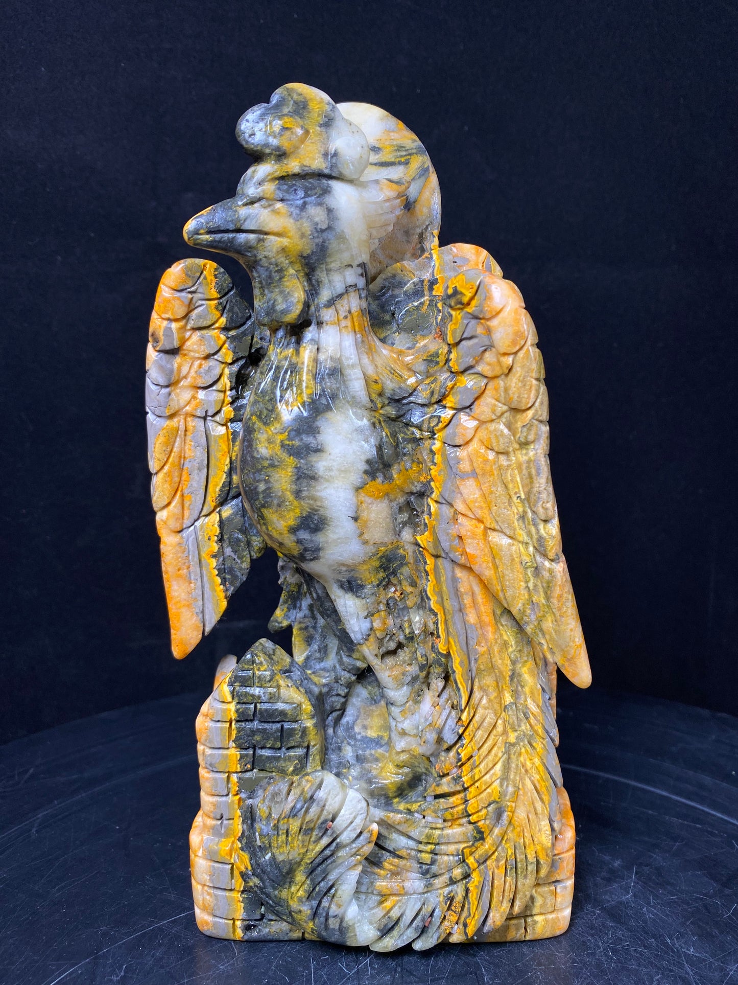 129-Bumble bee jasper phoenix on castle carving #1139