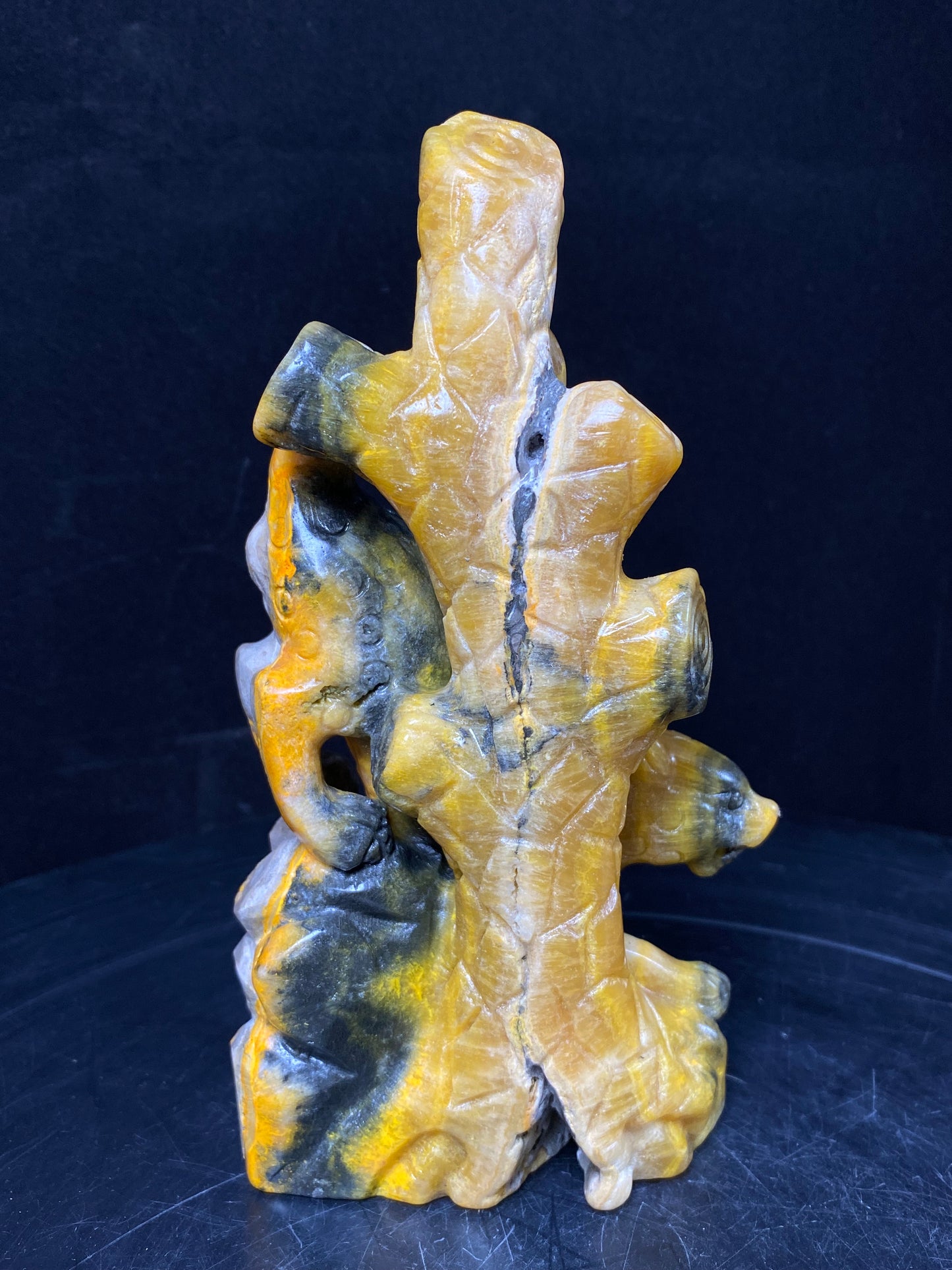 131-Bumble bee jasper leopard carving #0757